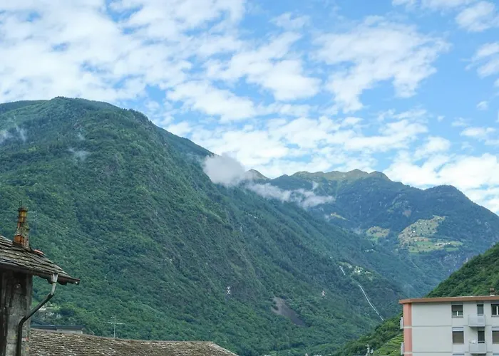 Гостевой дом Sky Mountain View - 3 Min Walk To Bernina Express
